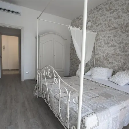 Couette-café Lilly Chic *